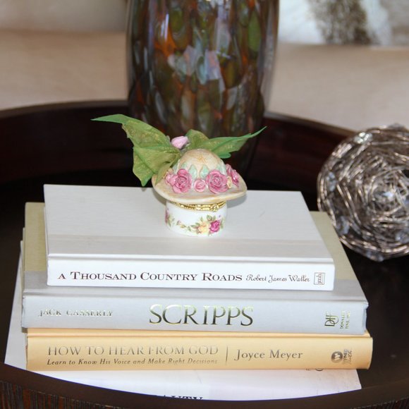 Royal Albert Porcelain Hat 24kt Gold Trinket Box - Picture 12 of 13